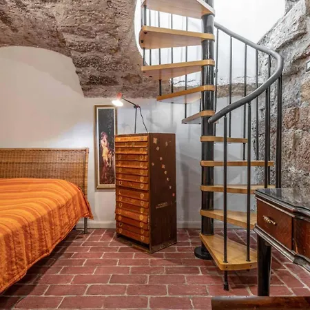 Residenza San Martino, Ospitar